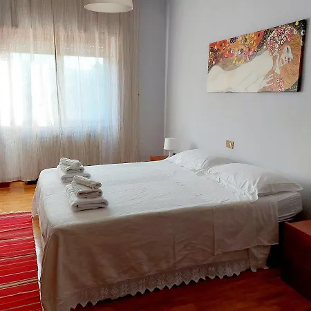 Da Marzia Apartament LʼAquila